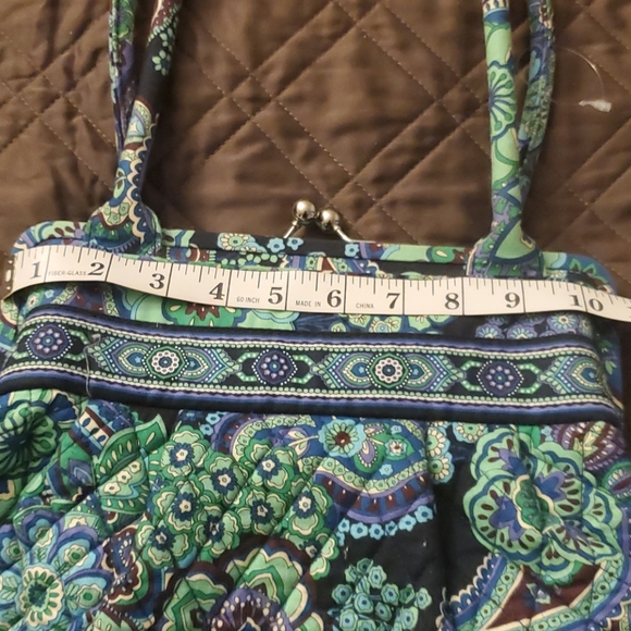 Vera Bradley fashion design Handbag - Picture 8 of 8